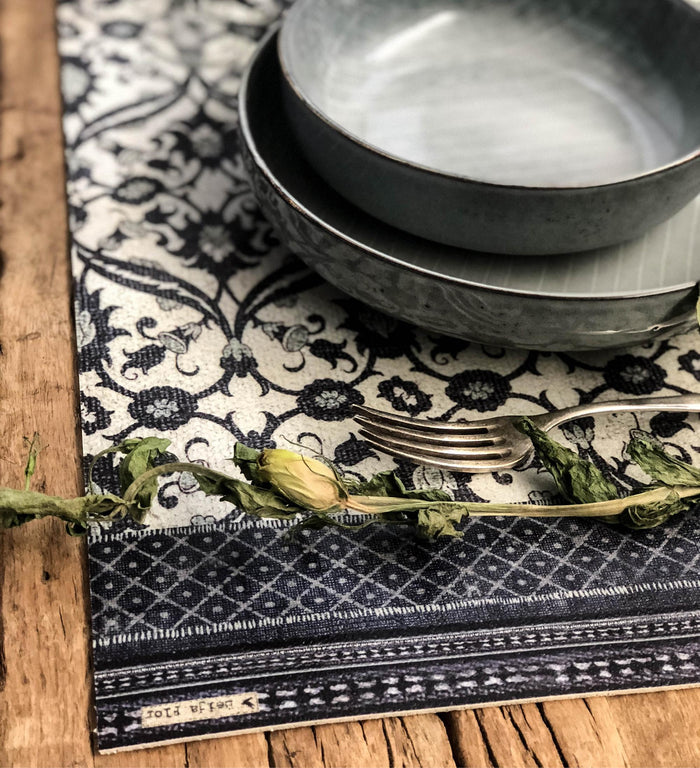 Set de table en vinyle d'hiver du jardin bohème