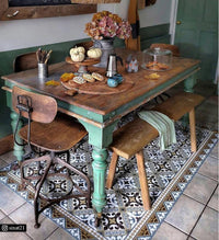 Flor de Lis Classic Vinyl Rug