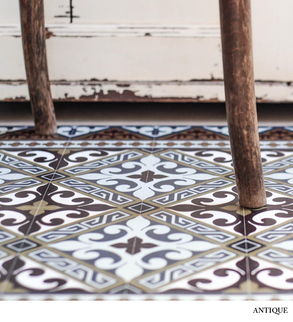 Flor de Lis Classic Vinyl Rug