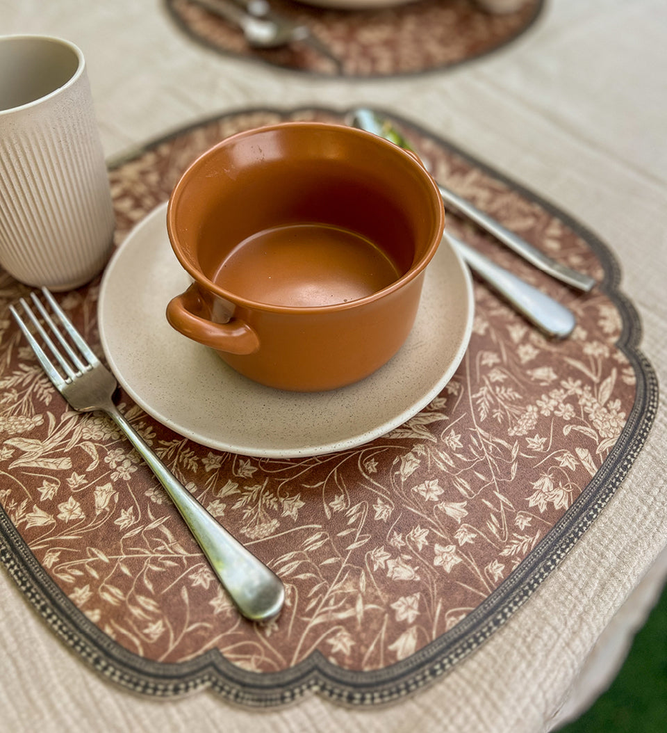 beija Bohemian Garden Vinyl Round Placemat
