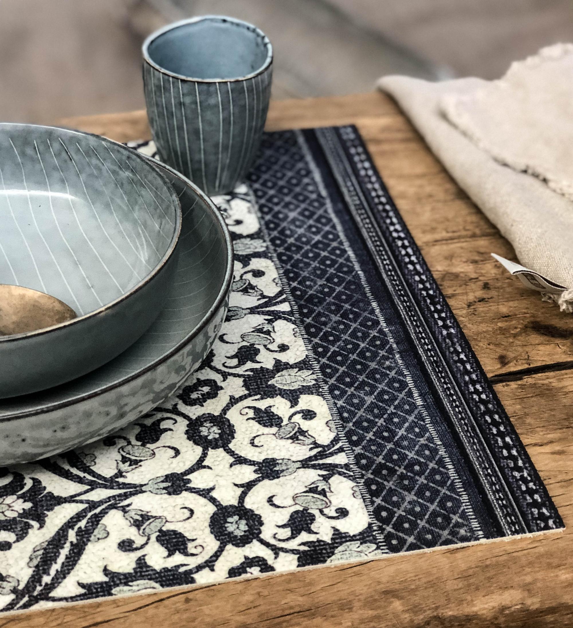 Bohemian Garden Vinyl Table Placemat - Beija Flor – Beija Flor World