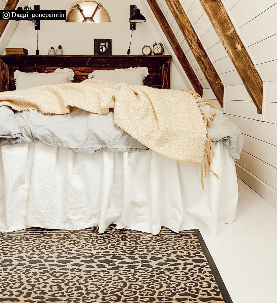 Leopard Vinyl rug