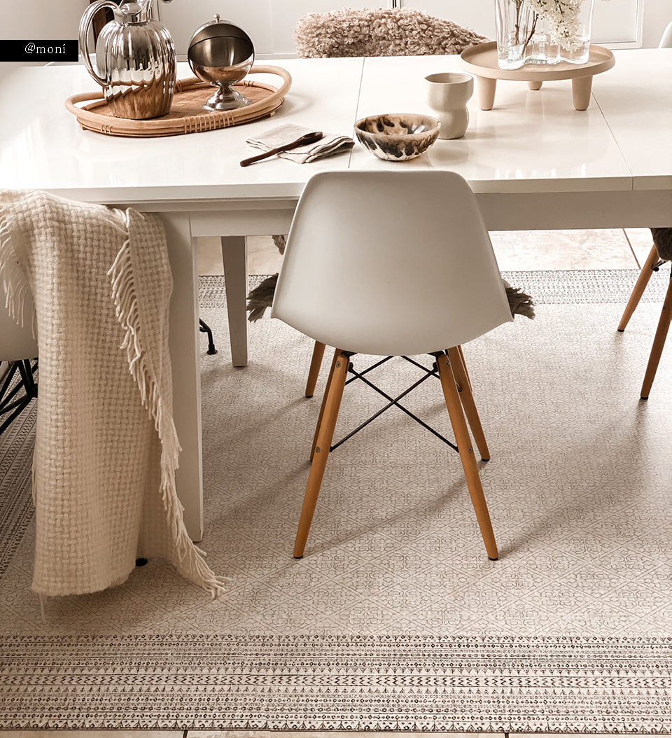 Emilia White Vinyl Rug