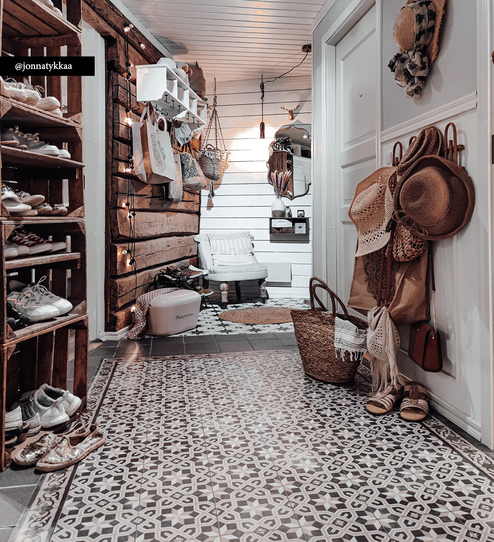 beija Gothic Vinyl Rug