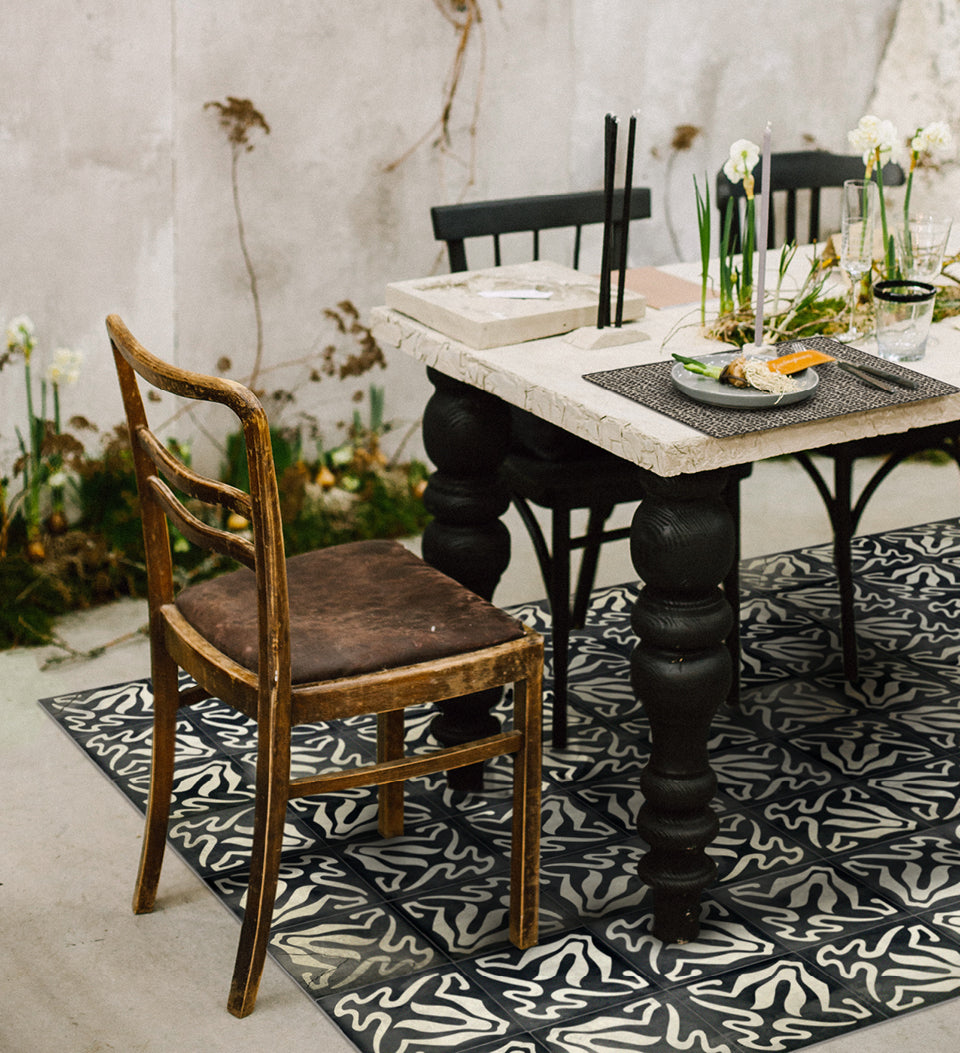 beija Lily Borgo Vinyl Rug