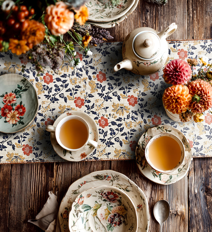 Flora Table Runner