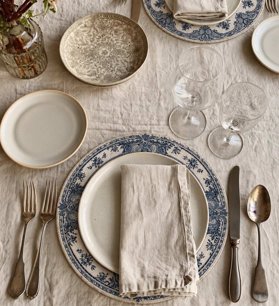 Blue Heirloom Round Vinyl Placemats
