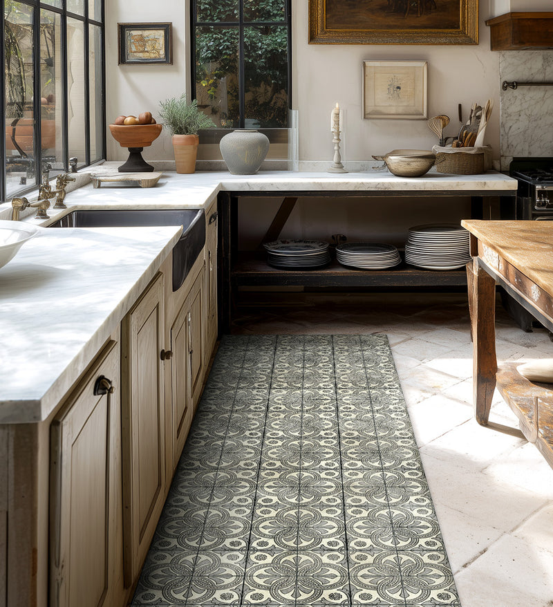 Borgo Lily Noir Antique - Tapis de sol en vinyle Modu