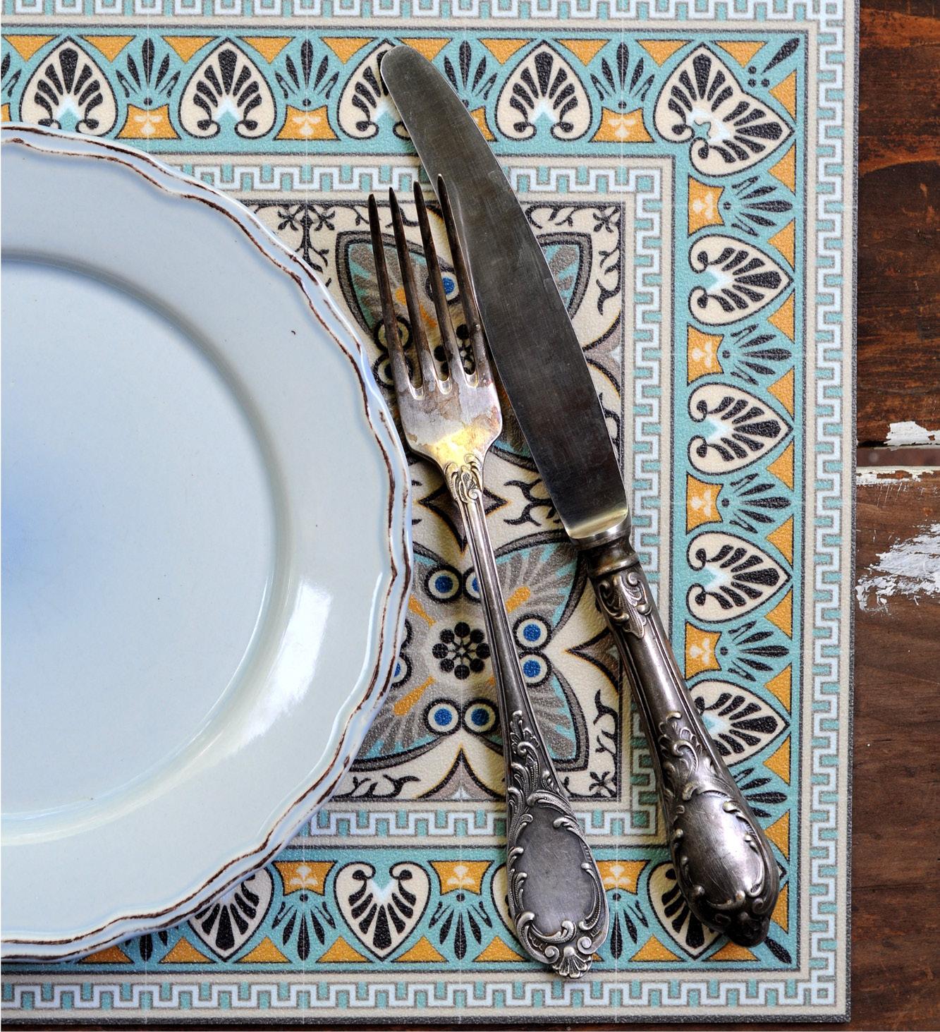 beija Bella Vinyl Table Placemat