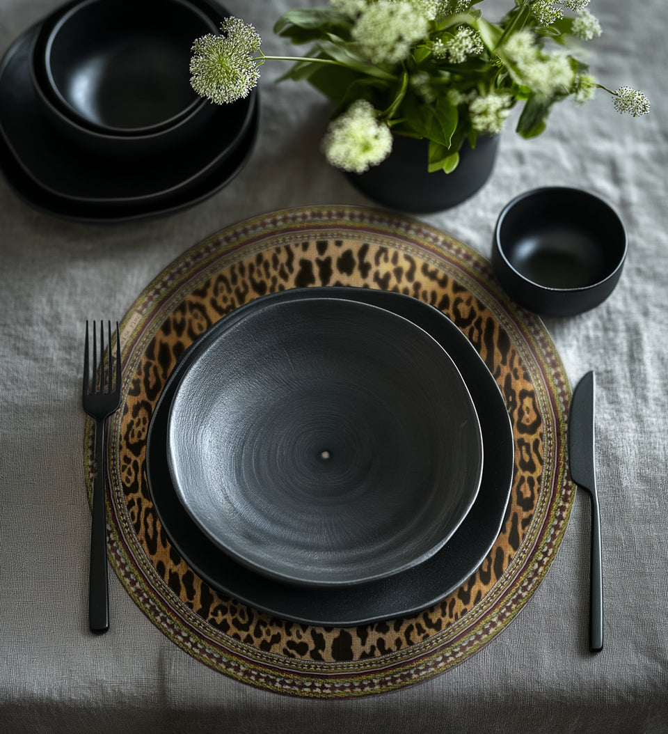 Leopard Vinyl Round Placemat - Beija Flor – Beija Flor World