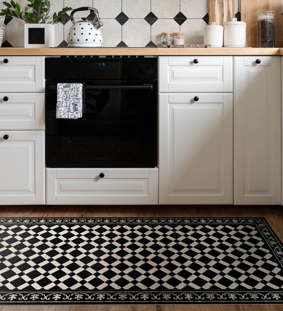 beija Gambit Vinyl Rug